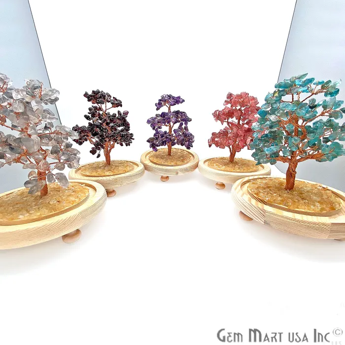 GemMartUSA Grey Chalcedony Handcrafted Tree Of Life Glass Box Enclosed Tree Home decor Crystal encrusted Tree Healing Gemstones Ornamental Decoration Necklaces