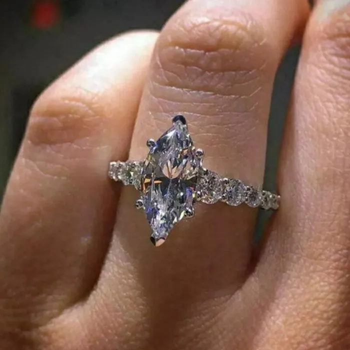Marquise Ring Marquise Diamond Ring Marquise Engagement Ring Halo Ring Oval Ring Halo Ring Engagement Halo for Engagement Ring Lab Diamonds London Rings