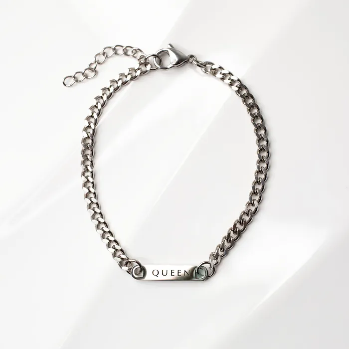 Forte Engraved Bar Curb Chain Bracelet with Personalized Centerpiece Grayling Bracelets